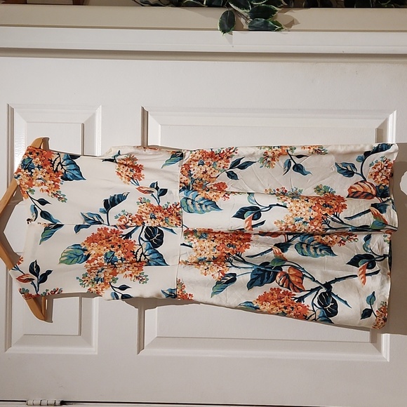 Silk floral dress - Picture 3 of 13